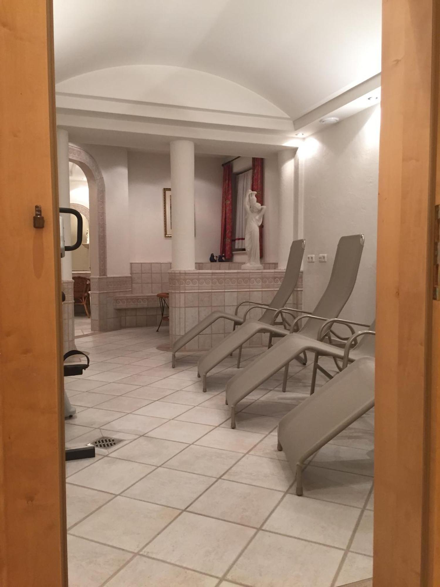 Hotel Angelika Σανκτ Αντόν αμ Άλμπεργκ Εξωτερικό φωτογραφία
