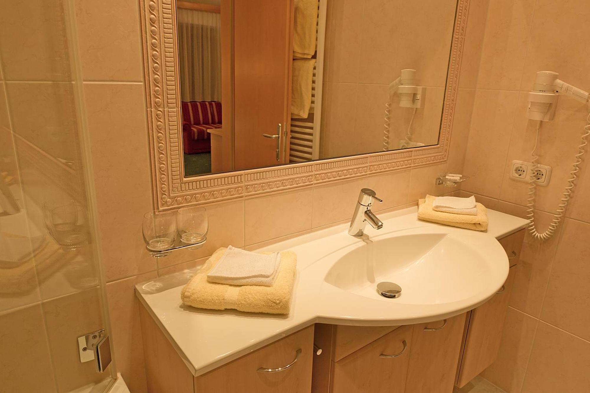 Hotel Angelika Σανκτ Αντόν αμ Άλμπεργκ Εξωτερικό φωτογραφία